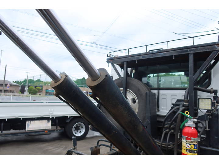 いすゞフォワードコンテナ専用車中型（4t）[写真19]