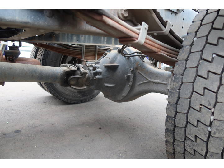 いすゞフォワードコンテナ専用車中型（4t）[写真20]