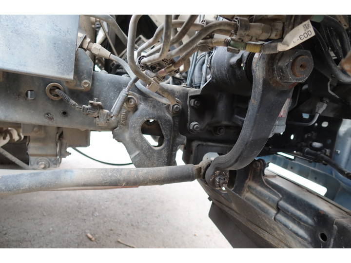 いすゞフォワードコンテナ専用車中型（4t）[写真24]