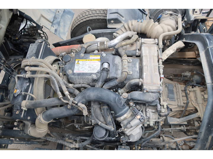 いすゞフォワードコンテナ専用車中型（4t）[写真26]