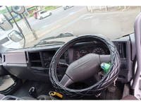 いすゞフォワードコンテナ専用車中型（4t）[写真31]