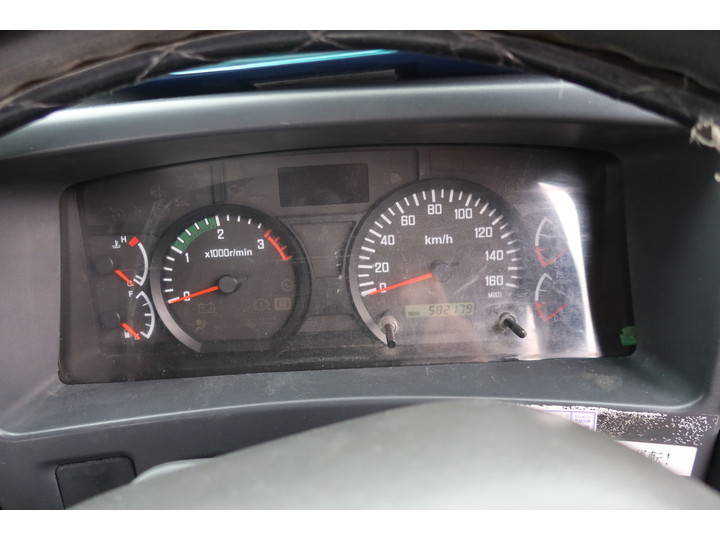 いすゞフォワードコンテナ専用車中型（4t）[写真31]