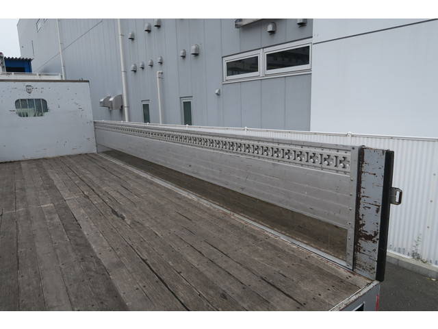 日野レンジャーアルミブロック中型（4t）[写真12]