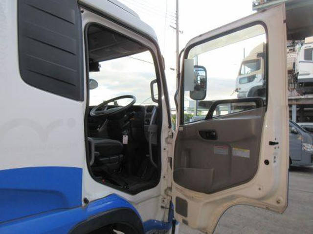 UDトラックスコンドルパネルバン増トン（6t・8t）[写真17]