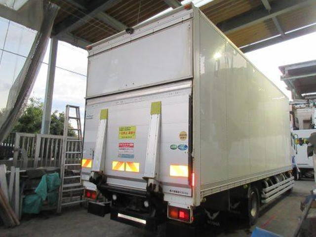 UDトラックスコンドルパネルバン増トン（6t・8t）[写真02]