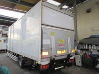 UDトラックスコンドルパネルバン増トン（6t・8t）[写真05]