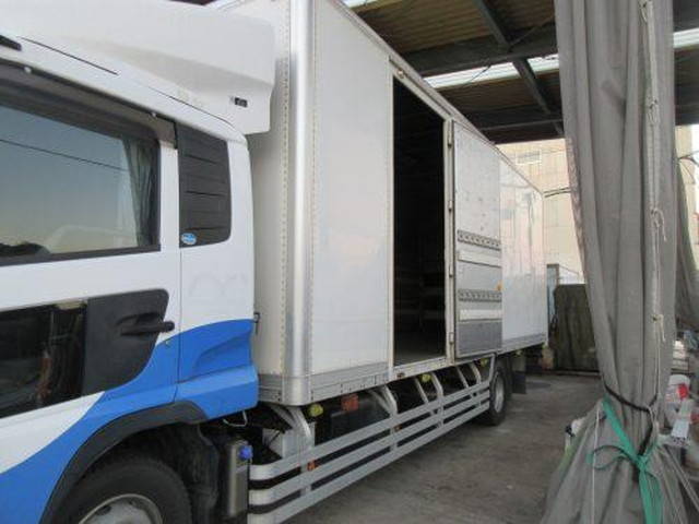 UDトラックスコンドルパネルバン増トン（6t・8t）[写真07]