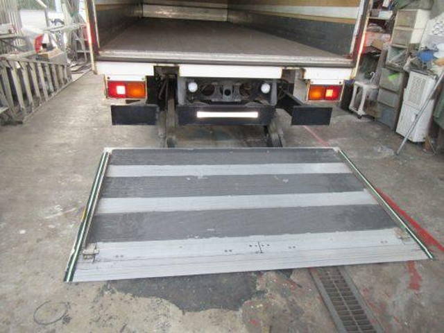 UDトラックスコンドルパネルバン増トン（6t・8t）[写真08]