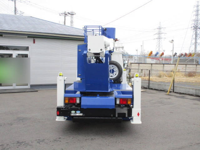 いすゞエルフ高所作業車小型（2t・3t）[写真10]