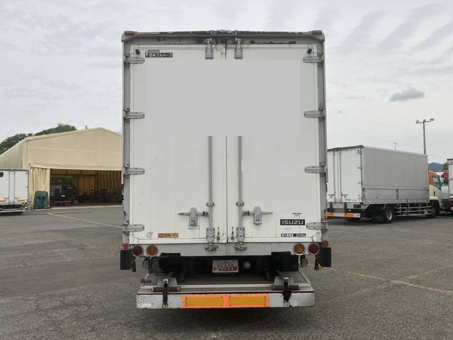 いすゞフォワードアルミウイング中型（4t）[写真10]