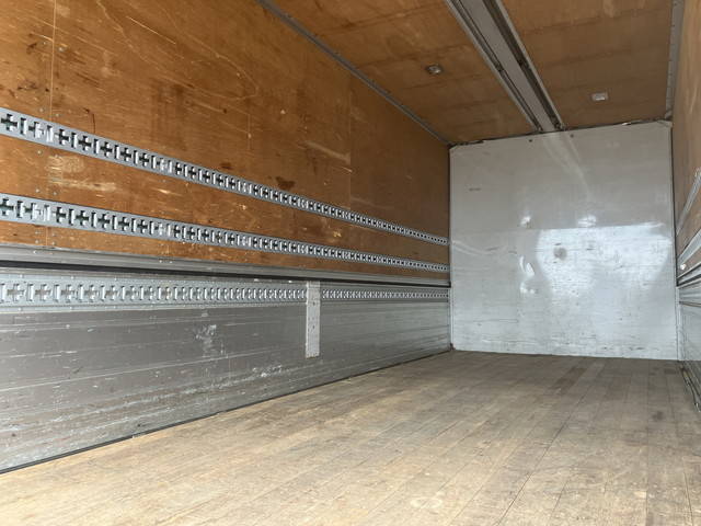 いすゞフォワードアルミウイング中型（4t）[写真16]