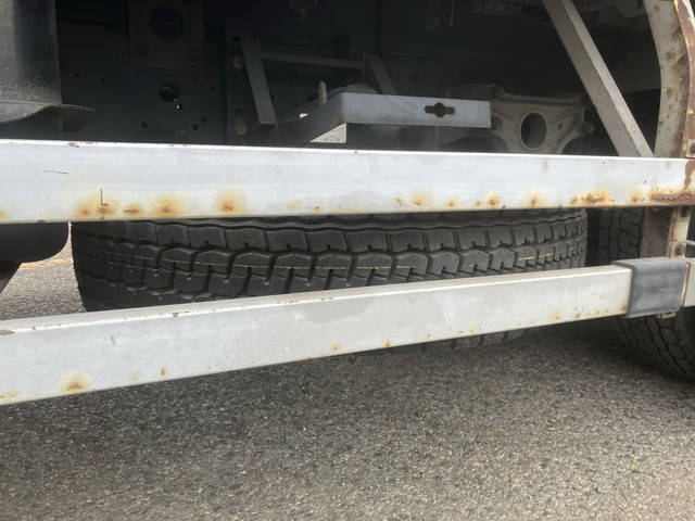 いすゞフォワードアルミウイング中型（4t）[写真23]