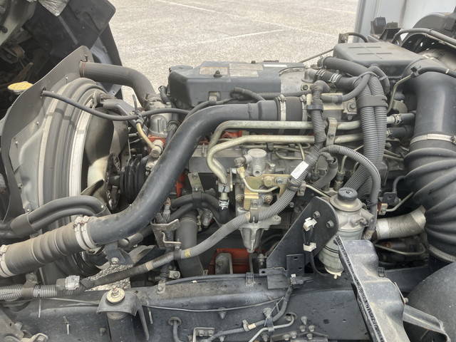 いすゞフォワードアルミウイング中型（4t）[写真26]