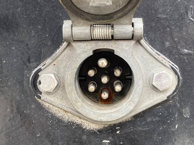 いすゞエルフダブルキャブ（Wキャブ）小型（2t・3t）[写真21]