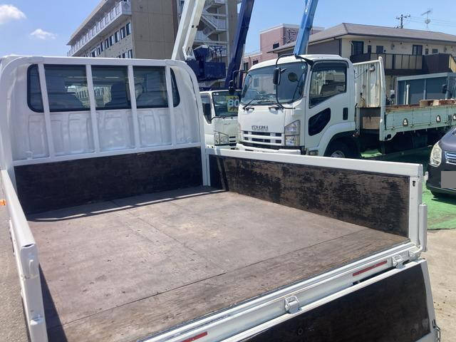 いすゞエルフダブルキャブ（Wキャブ）小型（2t・3t）[写真24]