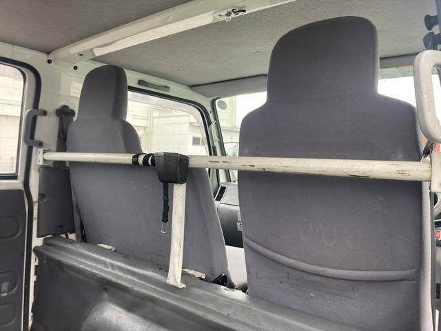 いすゞエルフダブルキャブ（Wキャブ）小型（2t・3t）[写真30]