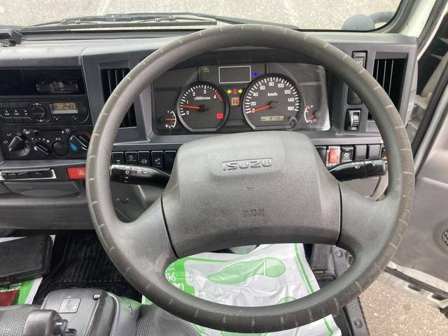 いすゞエルフダブルキャブ（Wキャブ）小型（2t・3t）[写真32]