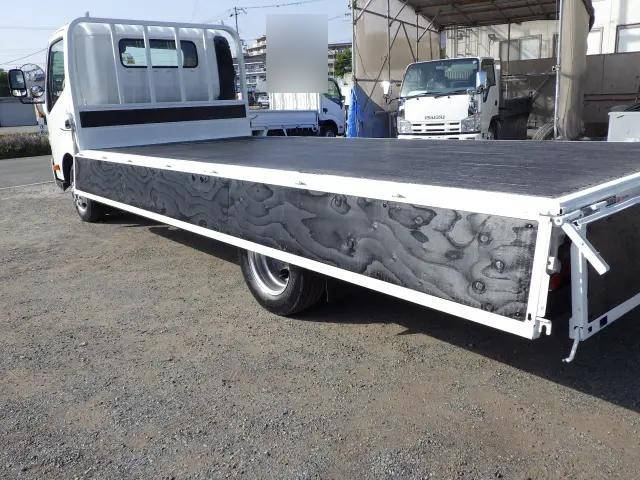 トヨタダイナ平ボディ小型（2t・3t）[写真11]