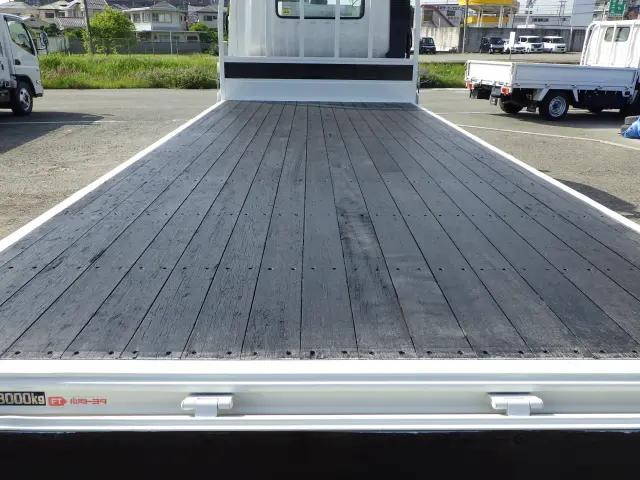 トヨタダイナ平ボディ小型（2t・3t）[写真09]