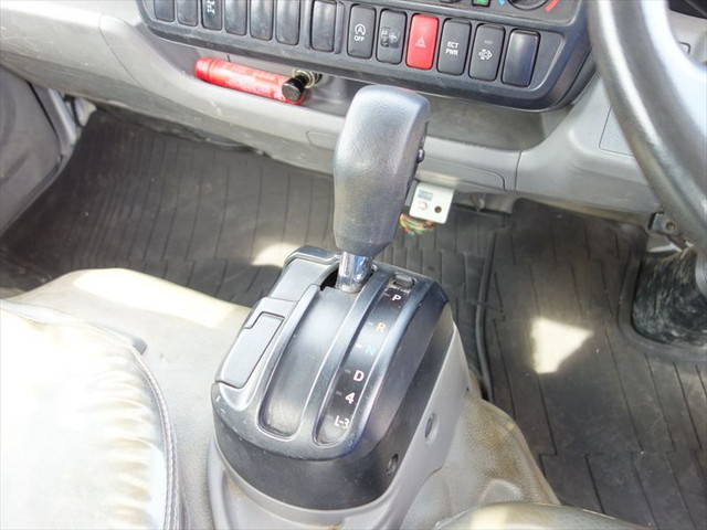 日野デュトロクレーン4段小型（2t・3t）[写真23]