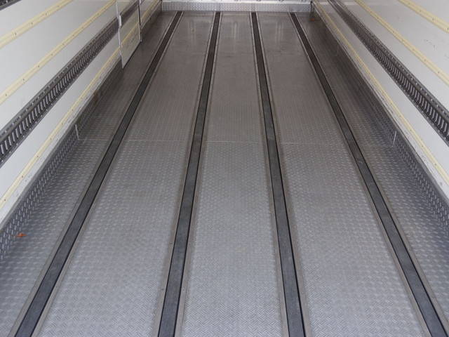 日野レンジャー冷凍車（冷蔵車）増トン（6t・8t）[写真11]