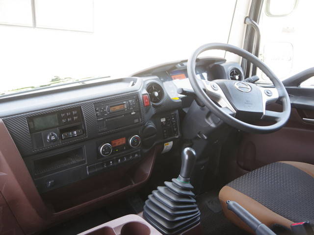 日野レンジャー冷凍車（冷蔵車）増トン（6t・8t）[写真36]