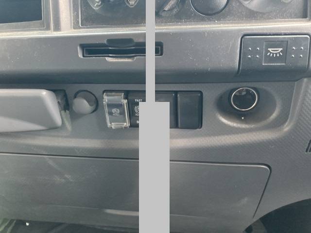 いすゞフォワードアルミブロック中型（4t）[写真31]