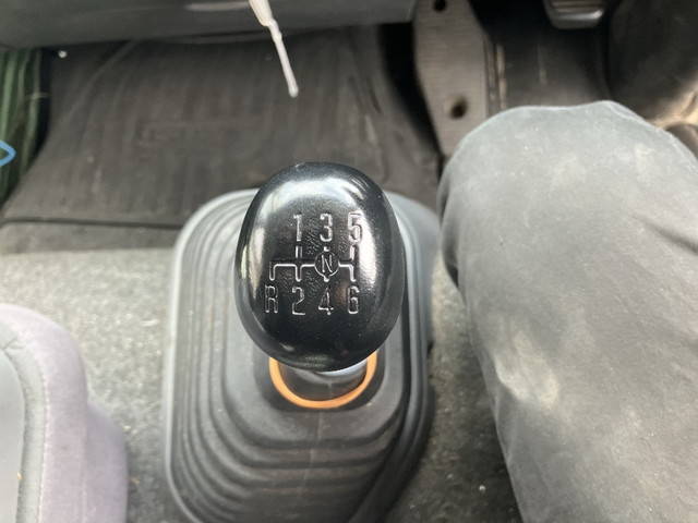 いすゞフォワードアルミブロック中型（4t）[写真33]