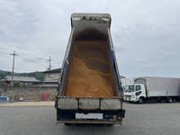 いすゞギガダンプ大型（10t）[写真12]