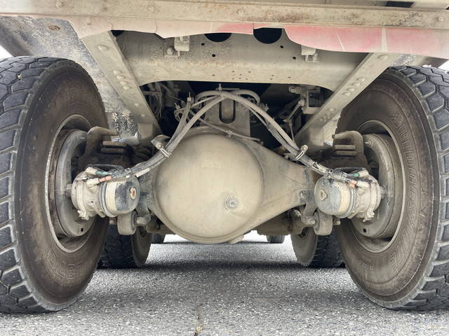 いすゞギガダンプ大型（10t）[写真24]