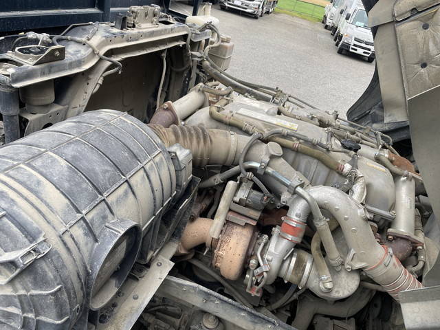 いすゞギガダンプ大型（10t）[写真25]