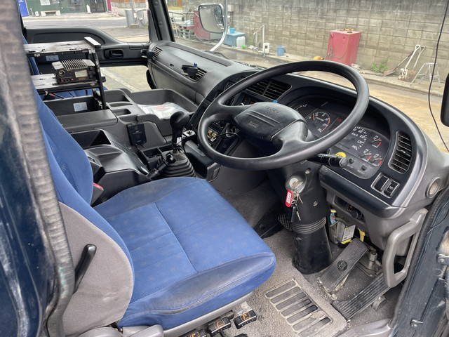 いすゞギガダンプ大型（10t）[写真31]