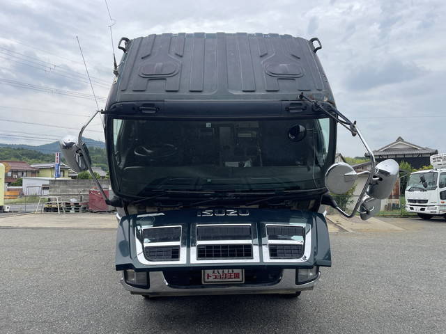 いすゞギガダンプ大型（10t）[写真09]