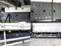 いすゞフォワードアルミウイング中型（4t）[写真17]