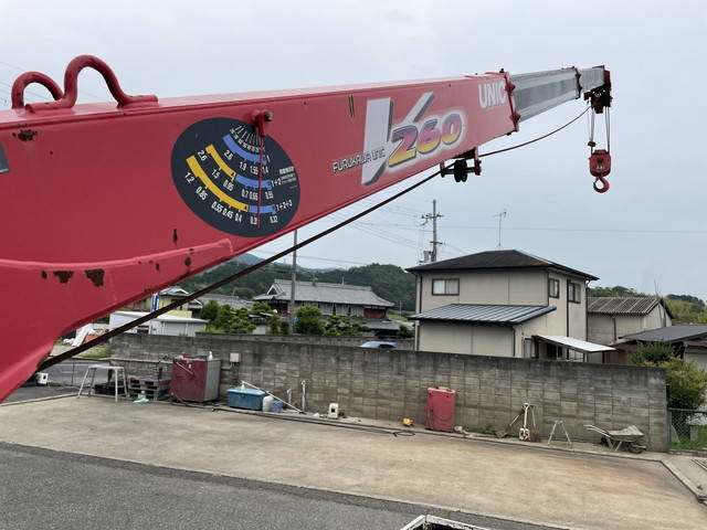 三菱ふそうキャンタークレーン3段小型（2t・3t）[写真21]