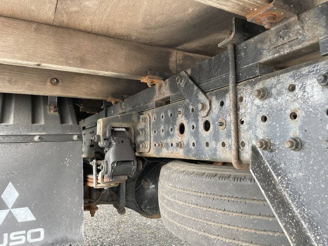 三菱ふそうキャンタークレーン3段小型（2t・3t）[写真25]