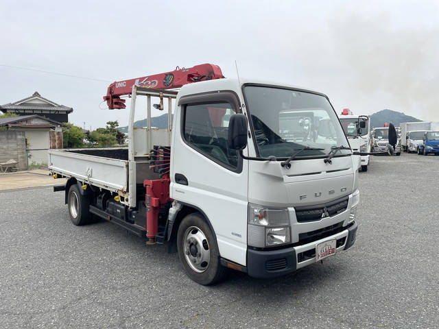 三菱ふそうキャンタークレーン3段小型（2t・3t）[写真03]