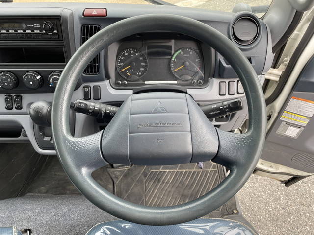 三菱ふそうキャンタークレーン3段小型（2t・3t）[写真34]