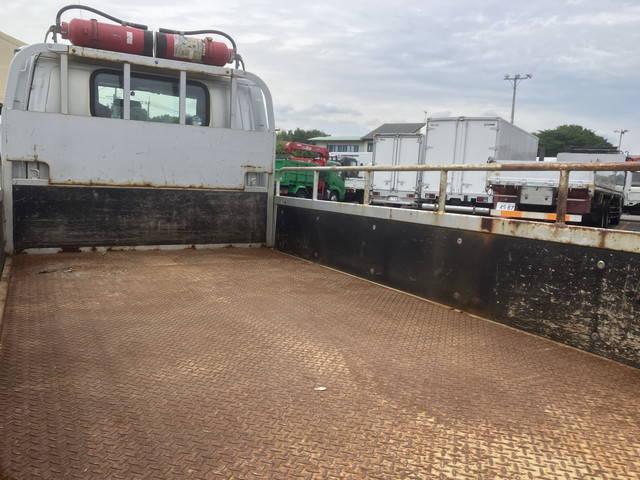 いすゞエルフ平ボディ小型（2t・3t）[写真13]