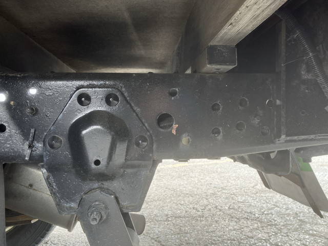 いすゞエルフ平ボディ小型（2t・3t）[写真20]