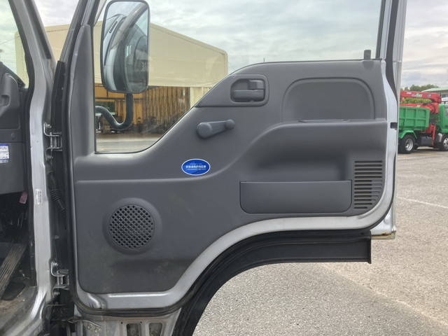 いすゞエルフ平ボディ小型（2t・3t）[写真29]