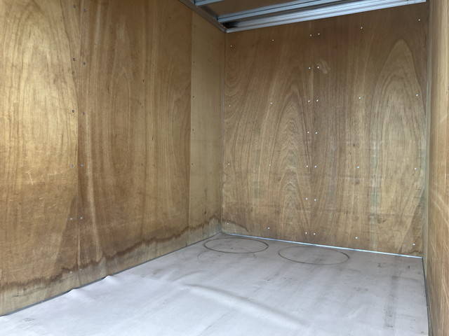 トヨタトヨエースアルミバン小型（2t・3t）[写真10]