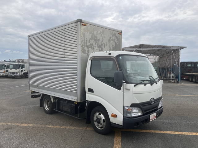 トヨタトヨエースアルミバン小型（2t・3t）[写真03]