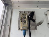 いすゞフォワード冷凍車（冷蔵車）中型（4t）[写真13]