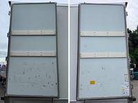 いすゞフォワード冷凍車（冷蔵車）中型（4t）[写真15]