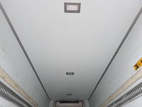 いすゞフォワード冷凍車（冷蔵車）中型（4t）[写真17]