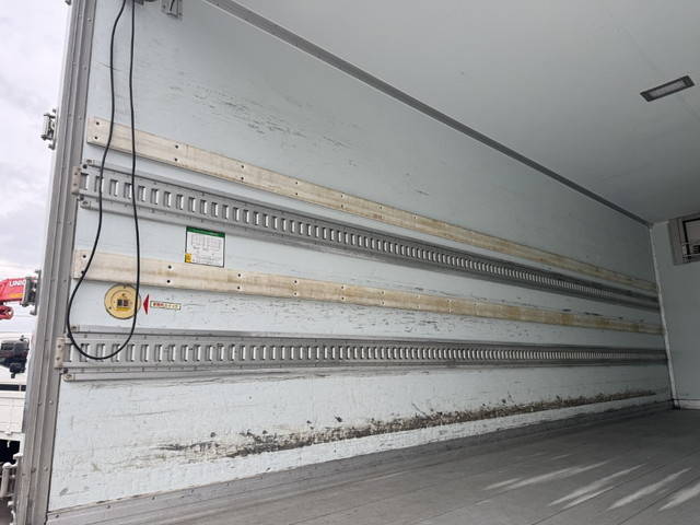 いすゞフォワード冷凍車（冷蔵車）中型（4t）[写真19]