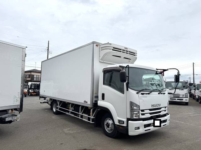 いすゞフォワード冷凍車（冷蔵車）中型（4t）[写真03]
