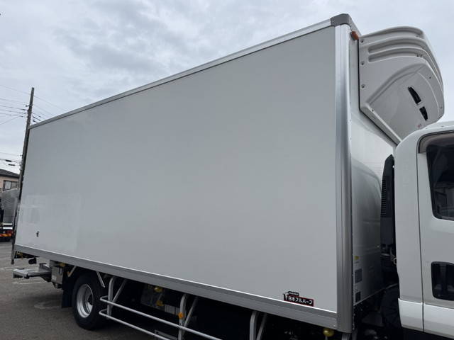 いすゞフォワード冷凍車（冷蔵車）中型（4t）[写真05]