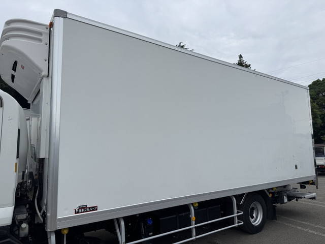 いすゞフォワード冷凍車（冷蔵車）中型（4t）[写真06]